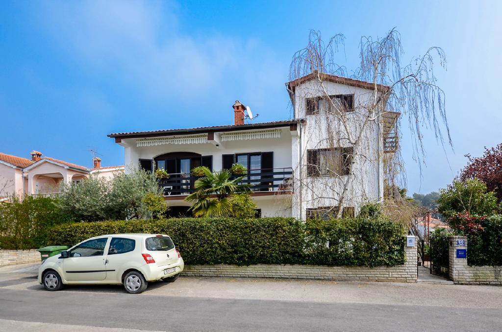 Apartments Zrinka 793 Porec Exterior photo